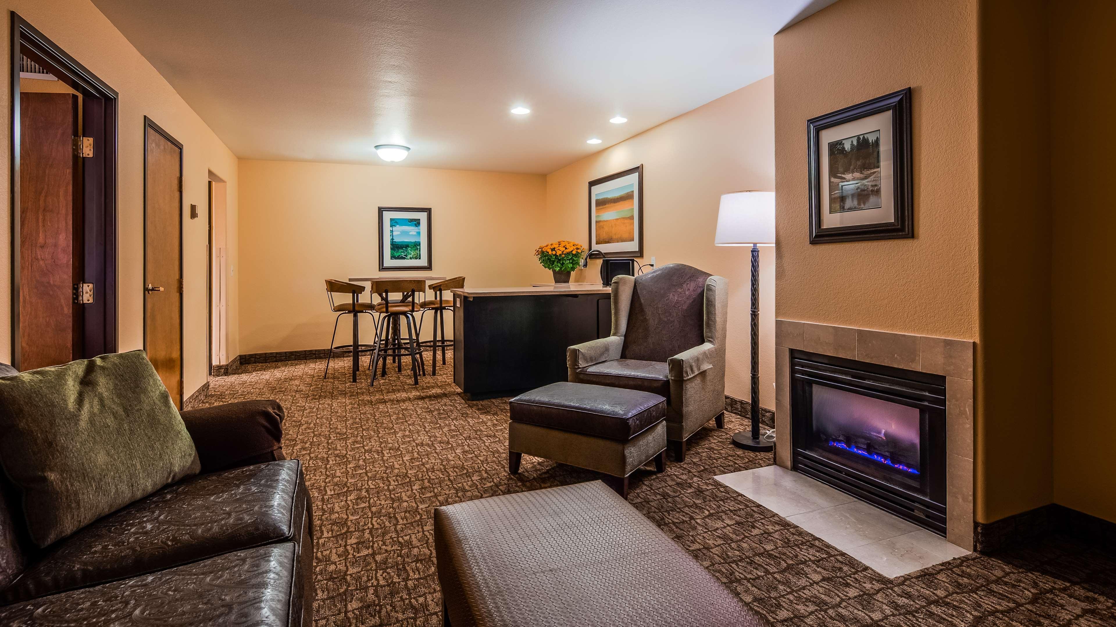 Best Western Newberry Station La Pine Exterior photo